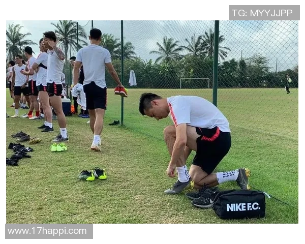 曾经足球明星郜林的辉煌岁月与退役后的新生活探索